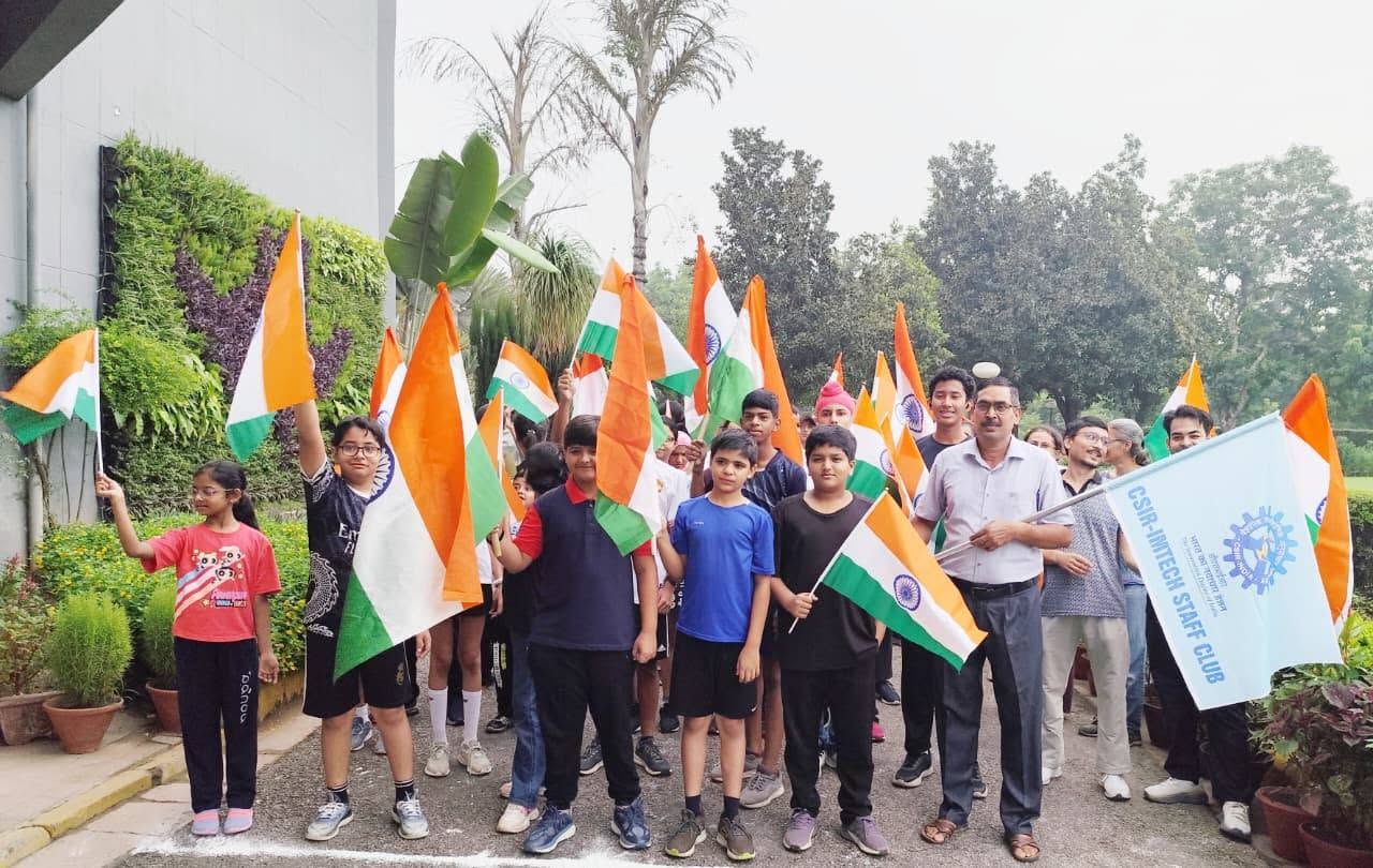 सी.एस.आई.आर.-सूक्ष्मजीव इंस्टीट्यूट (सीएसआईआर-आईएमटेक) में 80वाँ स्वतंत्रता दिवस गौरव और उत्साह के साथ मनाया गया